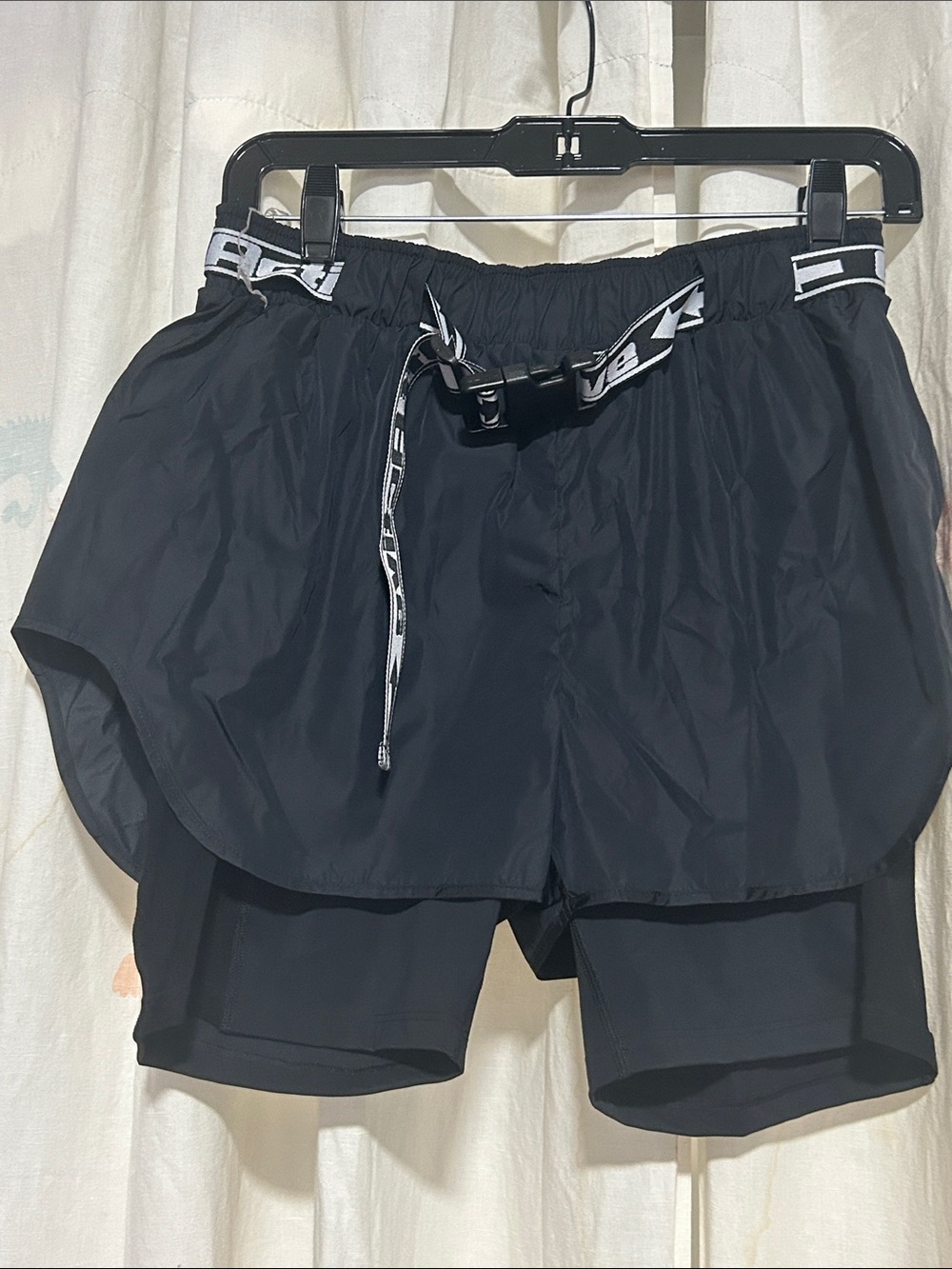 Off-White Black Cargo Active Layered Athletic Shorts M